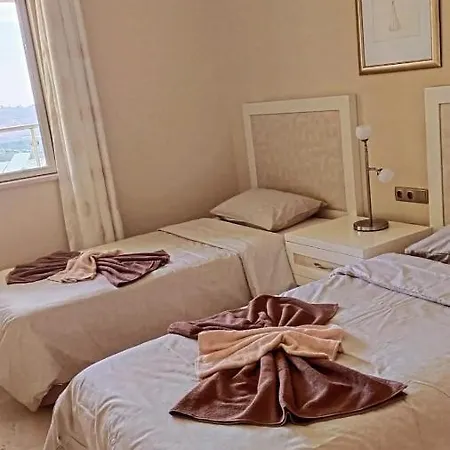 Goldcity 2 Chambres, Vue Sur Mer, Aquapark Non Inclus Apart-hotel 3*