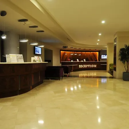 Goldcity 2 Chambres, Vue Sur Mer, Aquapark Non Inclus アパートホテル アランヤ