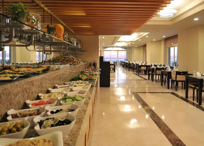 شقة فندقية Goldcity 2 Chambres, Vue Sur Mer, Aquapark Non Inclus 3*
