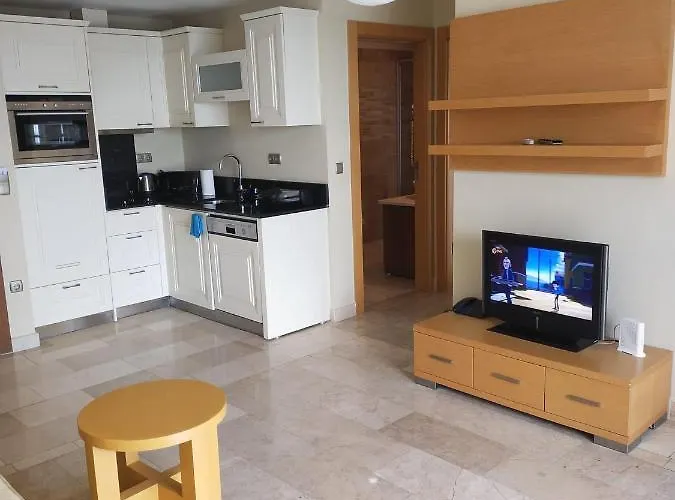 Goldcity 2 Chambres, Vue Sur Mer, Aquapark Non Inclus شقة فندقية