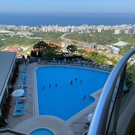 公寓式酒店 Goldcity 2 Chambres, Vue Sur Mer, Aquapark Non Inclus